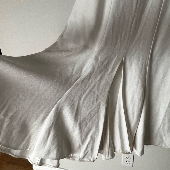 NWT High End Brand HANSCOOL V-Neck Midi Dress - Picture 4 of 11